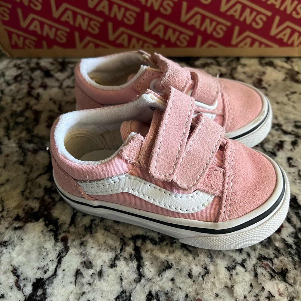 Toddler Vans Pink and White Old Skool Sneakers with Velcro